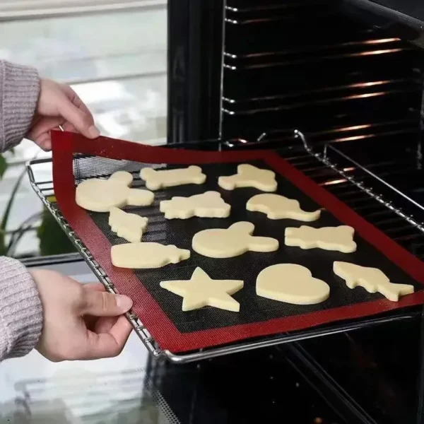 Non-Stick Silicone Baking Mat — 30 x 40 cm