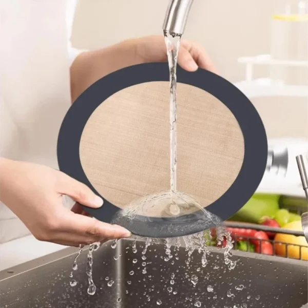 Reusable Silicone Baking Mat — 9 inch